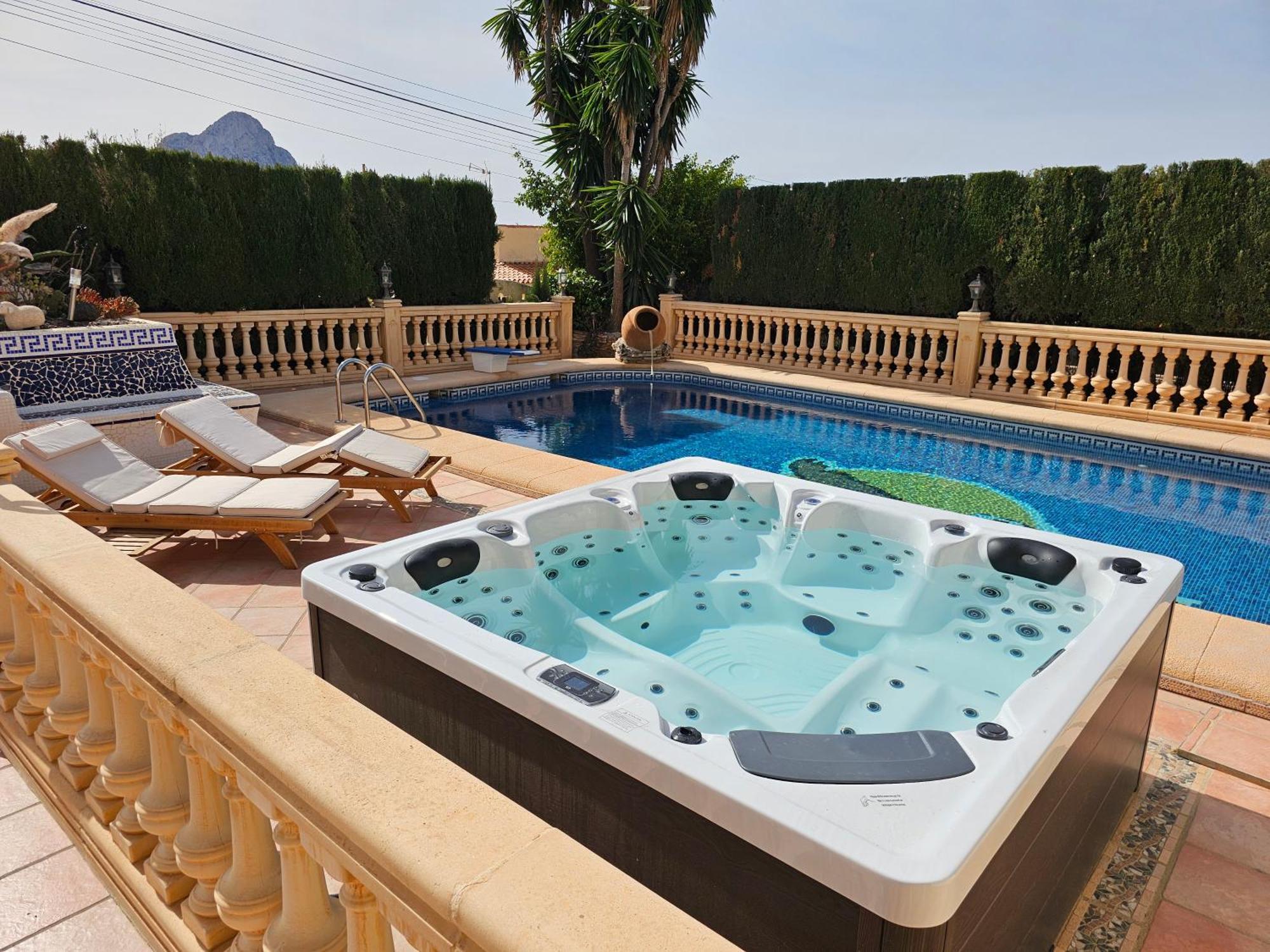 Luxury Villa - Pool, Hot Tub, Aircon, Tvs, Home Cinema, Office, Gbit Internet, Sports Equipment Calpe Buitenkant foto