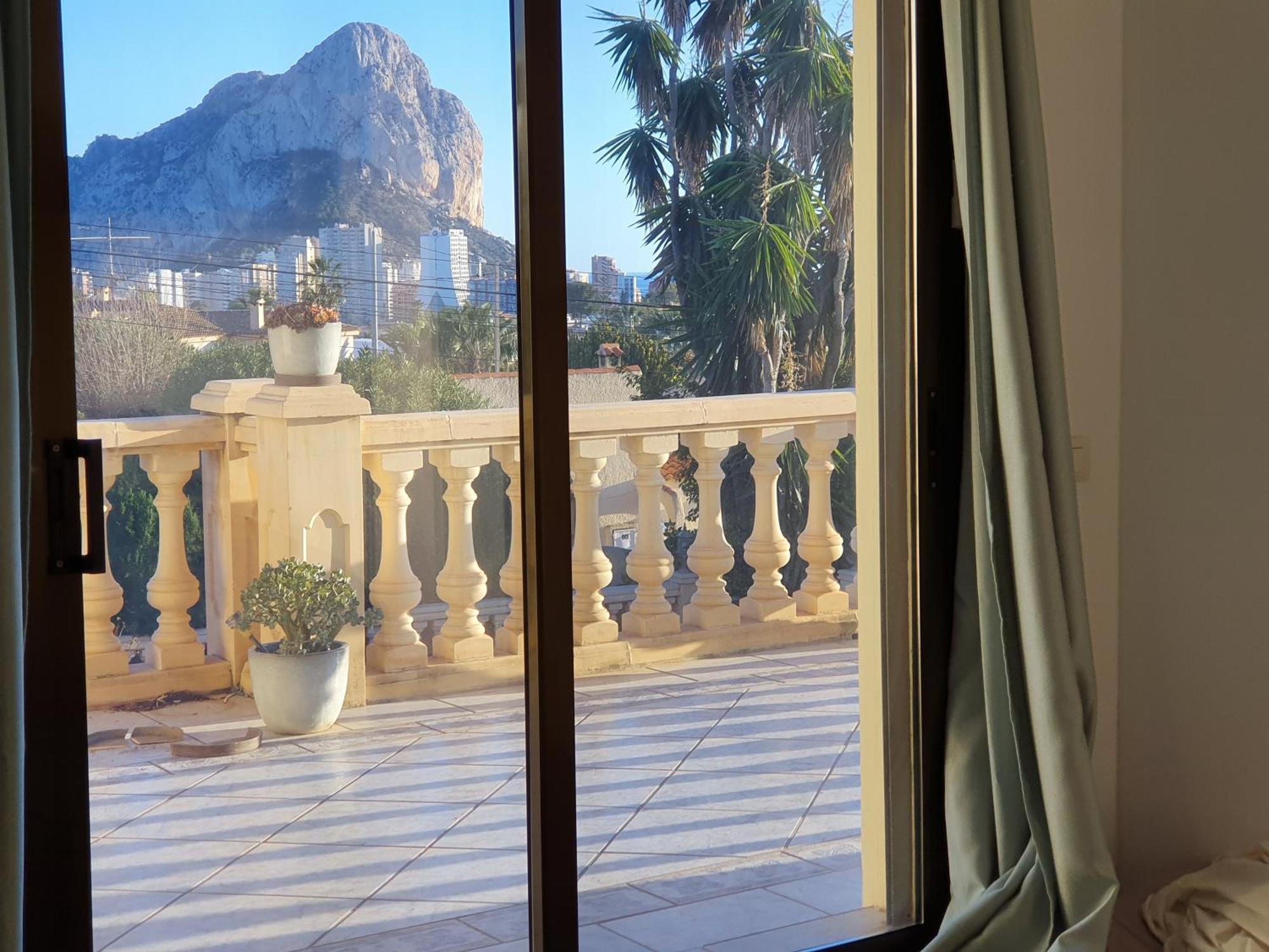 Luxury Villa - Pool, Hot Tub, Aircon, Tvs, Home Cinema, Office, Gbit Internet, Sports Equipment Calpe Buitenkant foto