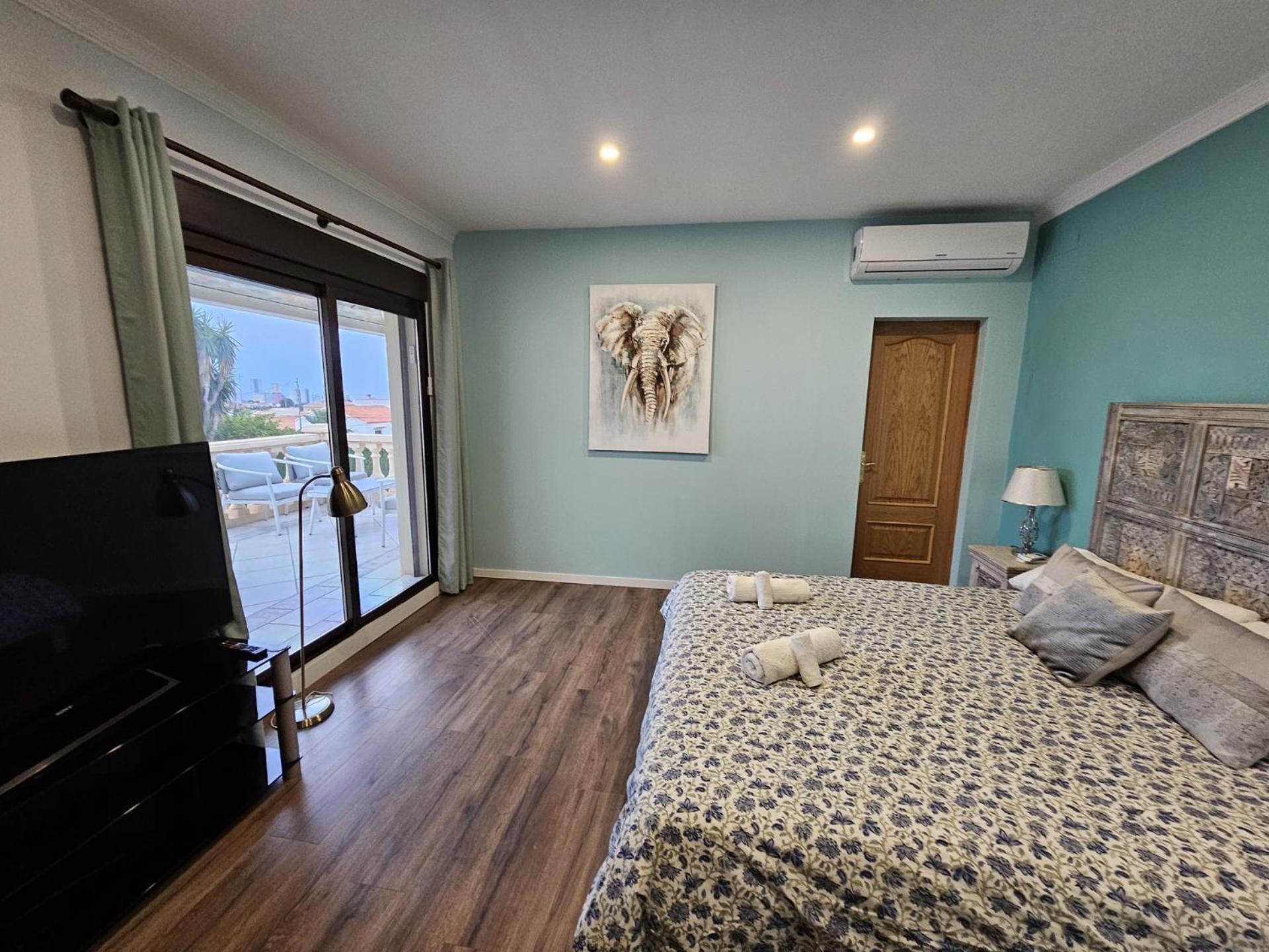 Luxury Villa - Pool, Hot Tub, Aircon, Tvs, Home Cinema, Office, Gbit Internet, Sports Equipment Calpe Buitenkant foto