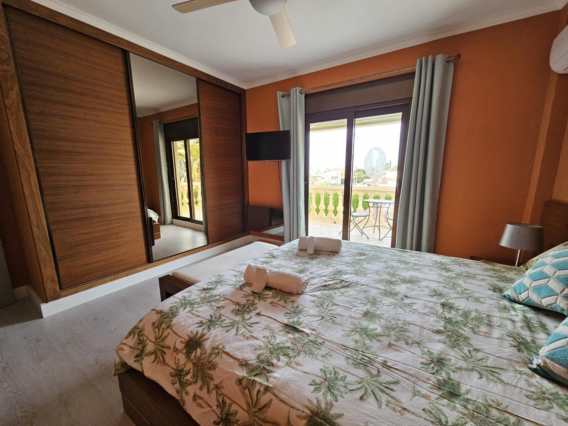 Luxury Villa - Pool, Hot Tub, Aircon, Tvs, Home Cinema, Office, Gbit Internet, Sports Equipment Calpe Buitenkant foto